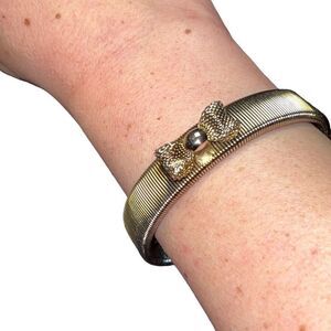 Vintage Accordion Stretchy Gold Tone Bow Tie Bracelet